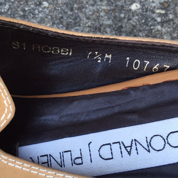 Donald J. Pliner Stack Shoes - Picture 5 of 6